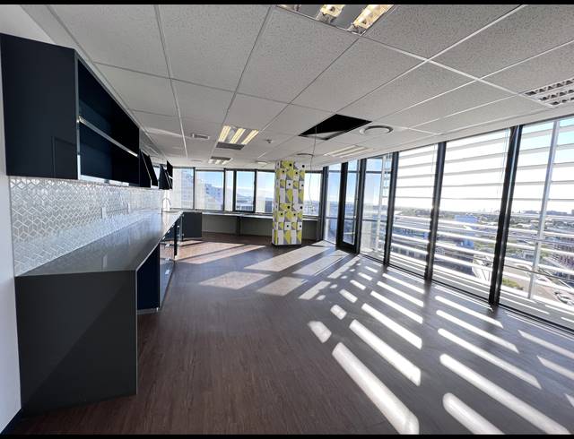 555M² OFFICE TO LET IN CENTURY CITY